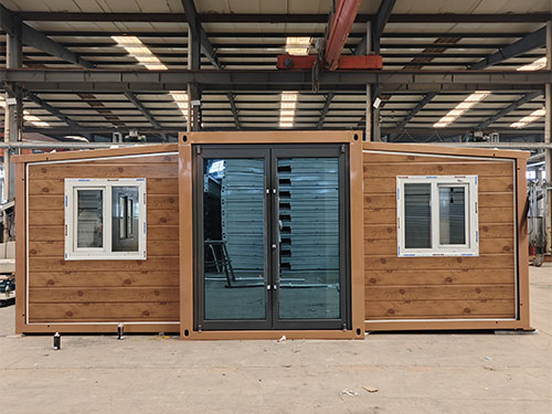 Expandable House
